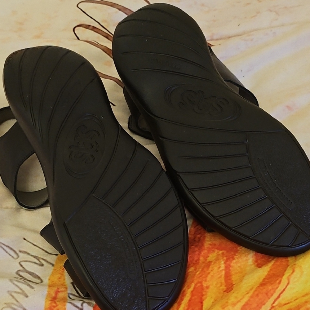 SAS Black Strappy Sandals  Worn Three Times Strap To  Wide